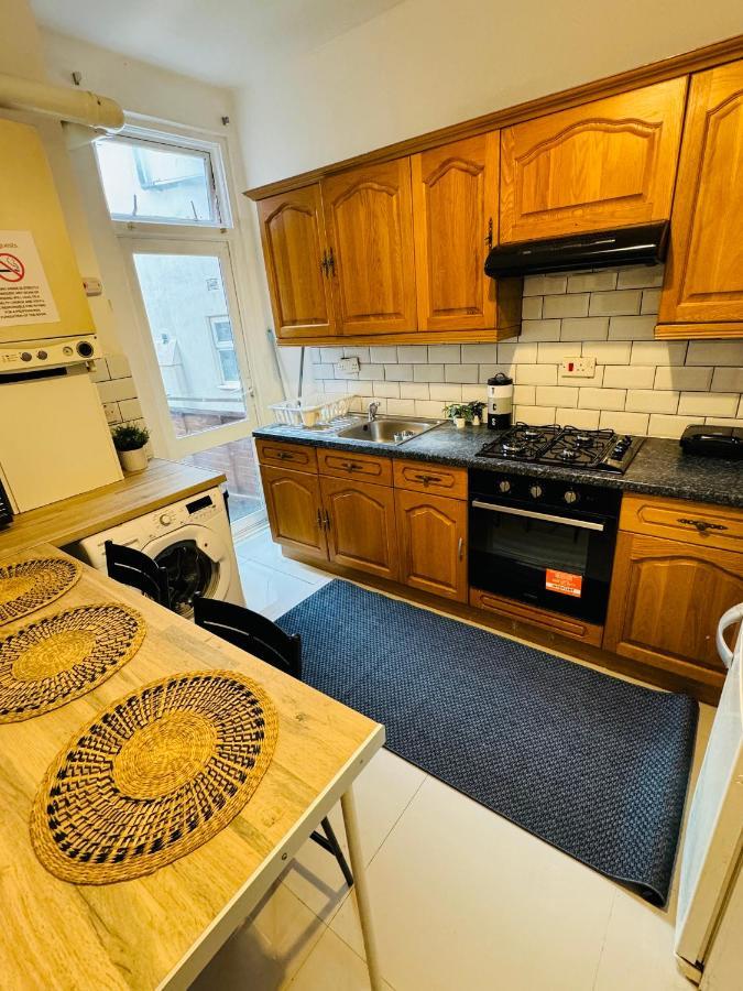 2 Bedrooms House Near Central Londres Exterior foto